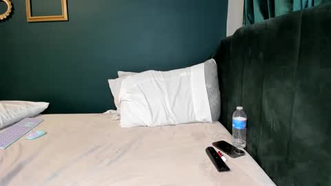 Ella online show from 01.23.25