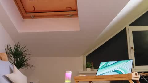 Snapshot of ella_twinkle chatting on 03.02.25 Ella online show from 03.02.25