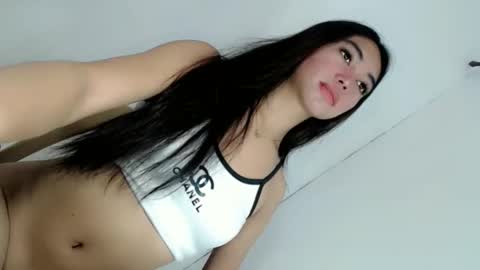 ella_walkerxxx online show from 05.13.26