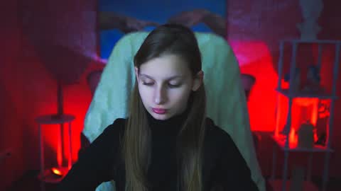 Snapshot of ellahorton chatting on 12.03.24 Ella online show from 12.03.24