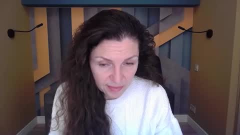 EllaLongs online show from 01.08.26