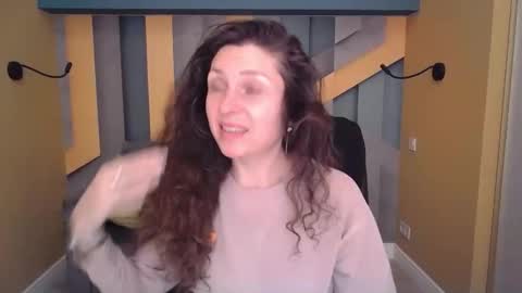 EllaLongs online show from 03.24.26