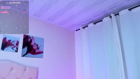 Snapshot of ellarosee_ chatting on 12.05.24 ellarosee_ online show from 12.05.24