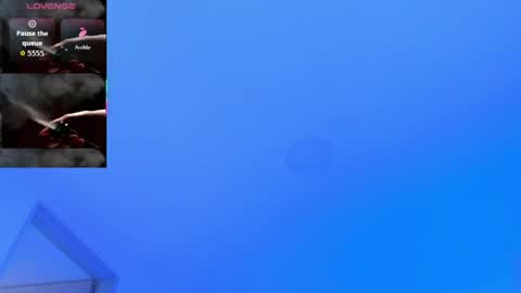 Snapshot of ellarosee_ chatting on 04.17.26 ellarosee_ online show from 04.17.26