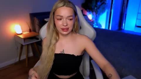 Ella online show from 02.03.26