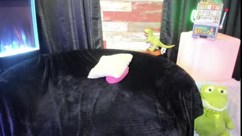 ELLE online show from 02.10.25