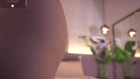 Snapshot of ellediane chatting on 02.12.26 Elle Diane online show from 02.12.26