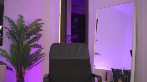 Snapshot of ellenkarter chatting on 03.27.26 EllenKarter online show from 03.27.26