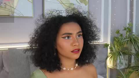 Snapshot of ellette_ chatting on 02.13.26 princess online show from 02.13.26