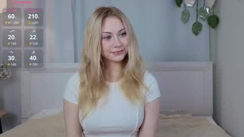 Snapshot of ellie_hollow chatting on 01.16.26 Ellie online show from 01.16.26