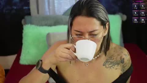 Ellie Ramos online show from 10.02.25