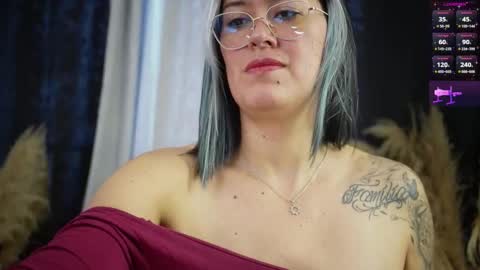 Ellie Ramos online show from 11.06.25