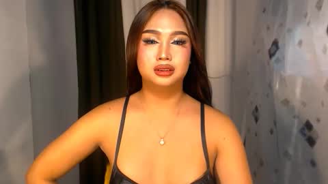 Snapshot of elliecummers chatting on 01.17.26 ellie online show from 01.17.26