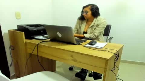 elliee_wlisson online show from 05.26.26