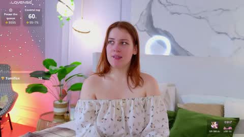 Snapshot of elliegarson__ chatting on 06.01.26 elliegarson__ online show from 06.01.26
