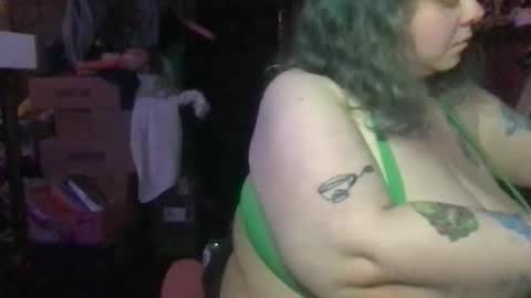 Ellie Louise online show from 03.25.26