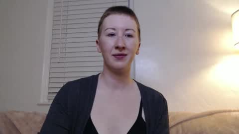 Ellie Rowyn online show from 11.20.25