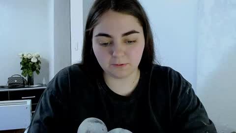 Ellie online show from 04.30.26