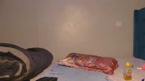 Snapshot of elllanna chatting on 02.25.26 elllanna online show from 02.25.26