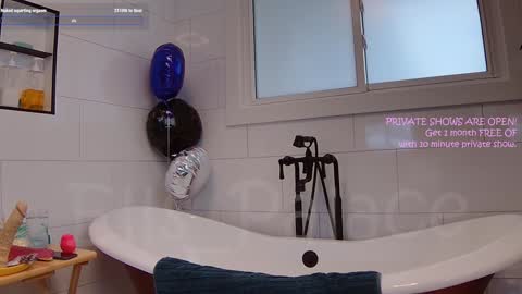 Snapshot of ells_palace chatting on 01.31.25 Ella Bella Bo Bella online show from 01.31.25