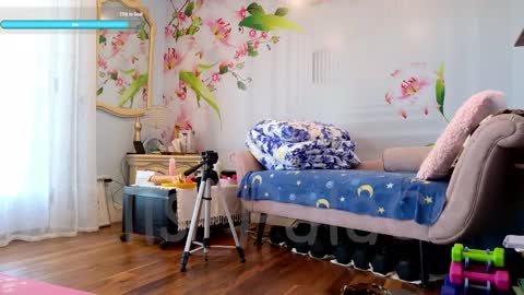 Snapshot of ells_palace chatting on 11.19.25 Ella Bella Bo Bella online show from 11.19.25