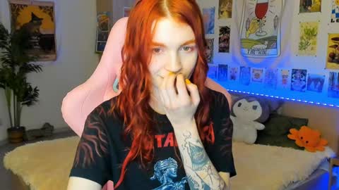 Elly     Fansly  online show from 12.13.24