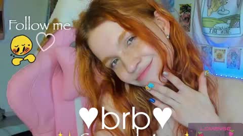 Snapshot of elly_milas chatting on 04.27.26 Elly Fansly online show from 04.27.26