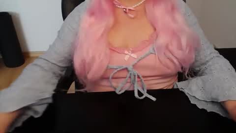 Elly online show from 03.22.26