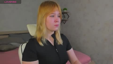 ellya_castro online show from 11.28.25