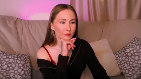  Elly  online show from 02.10.26