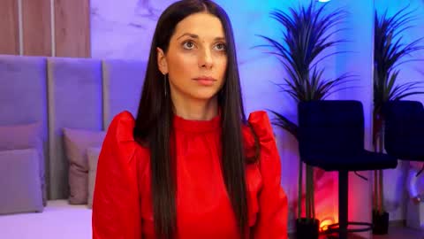 Elly online show from 02.14.26