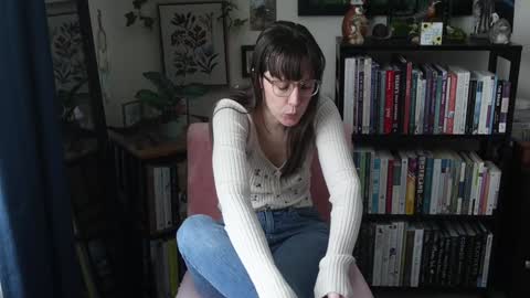 Elly Naomi online show from 01.17.26