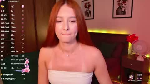 EllyPeach online show from 06.12.26