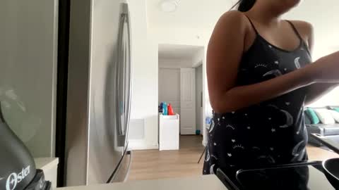 Elly online show from 09.21.25