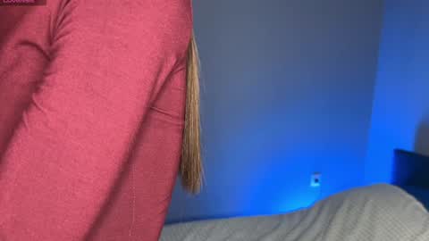 Im online Fri Sun Mon Tue Thu Fri Sat3 from 1000 online show from 02.04.25