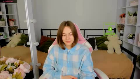 elma_lily online show from 12.15.25