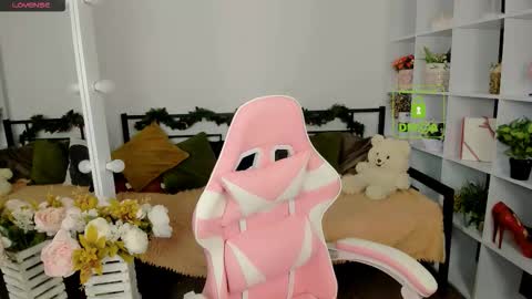 elma_lily online show from 12.22.25