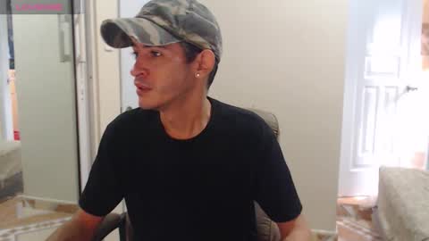 Snapshot of elmaster0111 chatting on 12.03.25 Zeki online show from 12.03.25