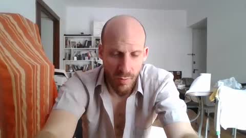 Snapshot of elmatirestrepo chatting on 12.21.24 Mati Restrepo online show from 12.21.24