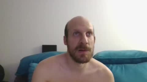 Snapshot of elmatirestrepo chatting on 01.12.26 Mati Restrepo online show from 01.12.26