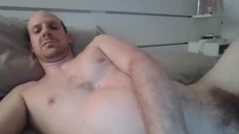 Snapshot of elmatirestrepo chatting on 03.08.26 Mati Restrepo online show from 03.08.26