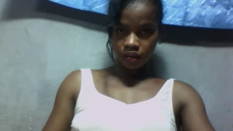 Snapshot of elodie228680 chatting on 05.28.26 elodie228680 online show from 05.28.26