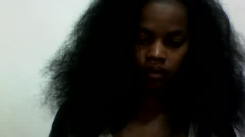 Snapshot of elodie228680 chatting on 06.12.26 elodie228680 online show from 06.12.26