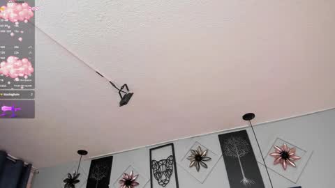 Snapshot of elodie_walker chatting on 03.01.26 Elodie online show from 03.01.26