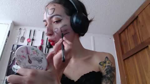 Chelsea  Please help me to reach 100 thumbs up online show from 01.08.25