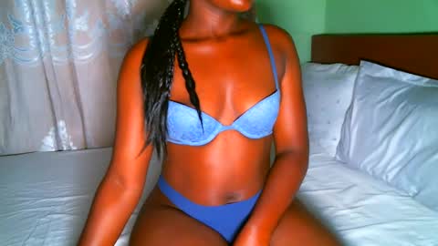 Elphaba online show from 03.03.25