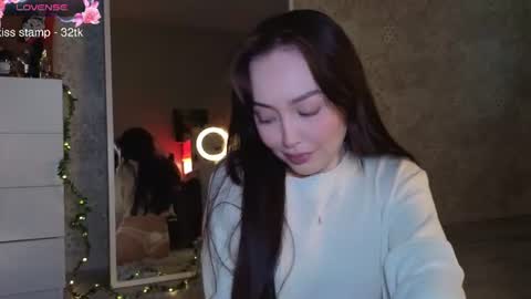 Mia 3 online show from 06.19.26