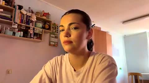 Snapshot of elwandamangine chatting on 06.28.26 Milana online show from 06.28.26