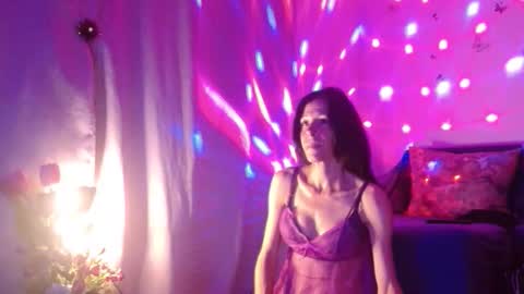 Elisa online show from 09.28.25