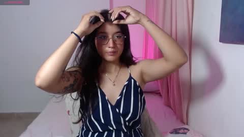 Snapshot of em_aa1 chatting on 01.26.25 A N D R E A online show from 01.26.25